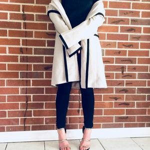Kasper trench coat